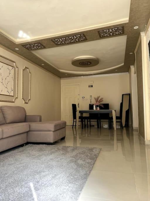 Beachside Bliss: Just Steps From The Shore *